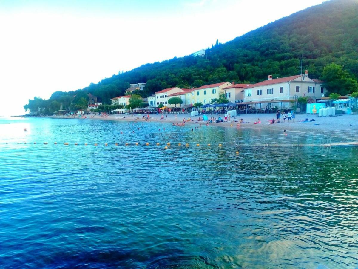 Apartments Lorinda Moscenicka Draga Bagian luar foto